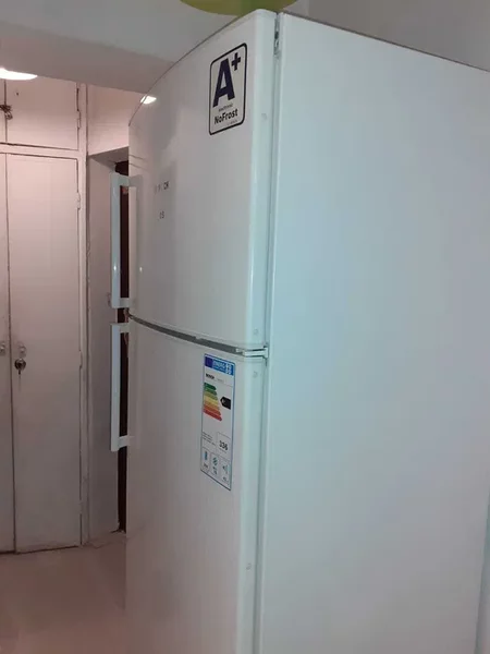 Crangasi Metrou, piata, stradal, bloc confort 1, a.c, proprietar