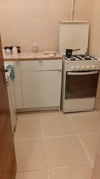 Crangasi Metrou, piata, stradal, bloc confort 1, a.c, proprietar